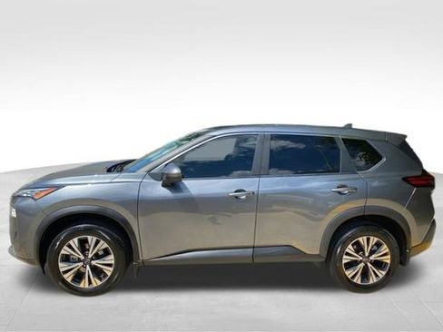 Used 2023 Nissan Rogue SV image 6