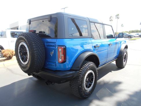 Used 2022 Ford Bronco Badlands image 7