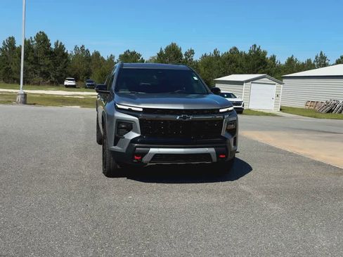 New 2026 Chevrolet Traverse Z71 w/ Enhanced Driving Package AWD/4WD image 3