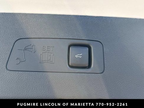 New 2026 Lincoln Corsair Premiere image 19
