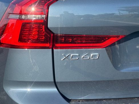 New 2026 Volvo XC60 B5 Plus w/ Climate Package AWD/4WD image 12