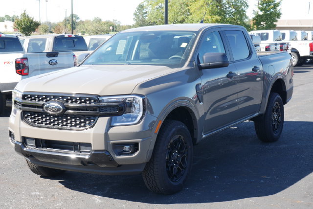 New 2026 Ford Ranger XLT w/ Black Appearance Package AWD/4WD image 7