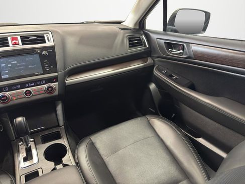Used 2015 Subaru Legacy 2.5i Limited AWD/4WD image 21