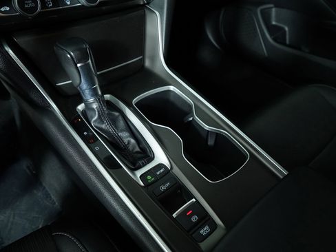 Used 2022 Honda Accord Sport image 32