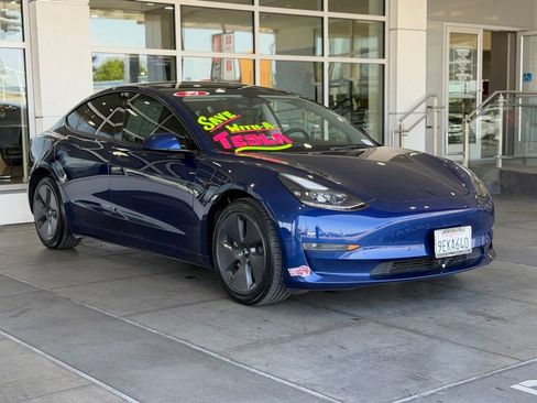 Used 2023 Tesla Model 3 Standard Range RWD image 6