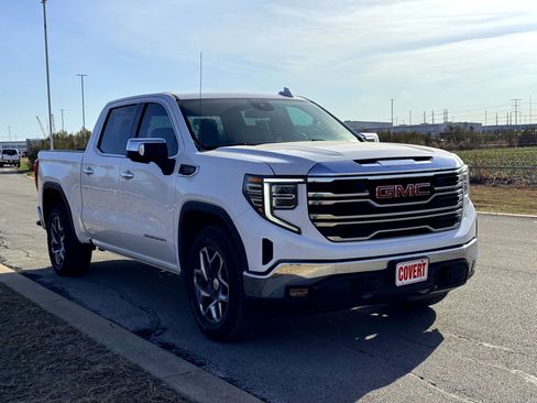 Used 2023 GMC Sierra 1500 SLT image 4