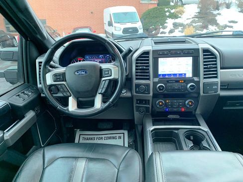 Used 2020 Ford F250 Platinum image 5