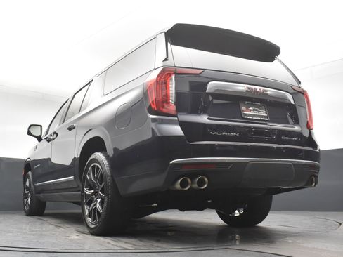 Used 2023 GMC Yukon XL Denali w/ Denali Reserve Package image 25