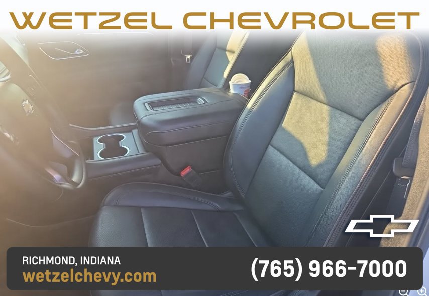 Used 2024 Chevrolet Suburban High Country AWD/4WD image 6