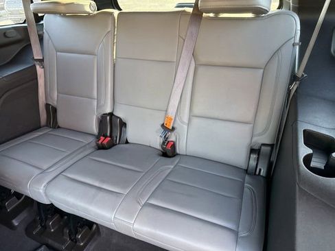 Used 2021 Chevrolet Tahoe Z71 w/ Z71 Signature Package image 18