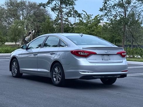 Used 2015 Hyundai Sonata SE FWD image 7