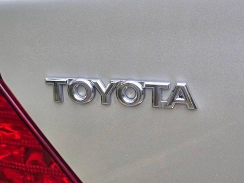 Used 2000 Toyota Avalon XLS image 18