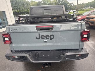 Used 2024 Jeep Gladiator Sport AWD/4WD video 4