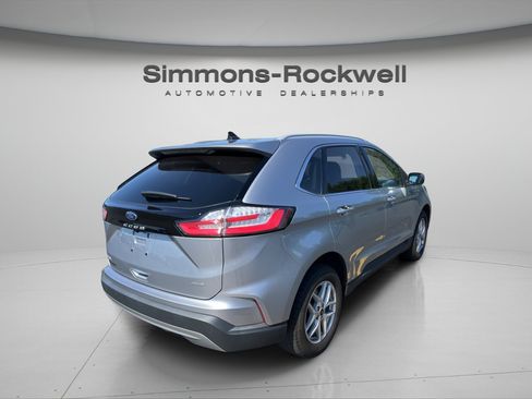 Used 2023 Ford Edge SEL AWD/4WD image 5