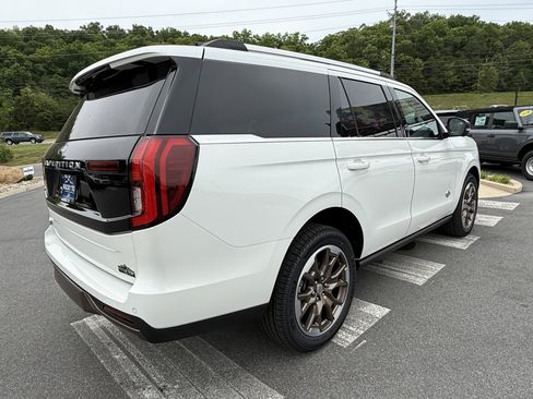 New 2026 Ford Expedition King Ranch AWD/4WD image 5