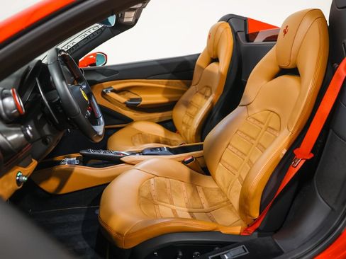 Used 2023 Ferrari F8 Tributo RWD image 32