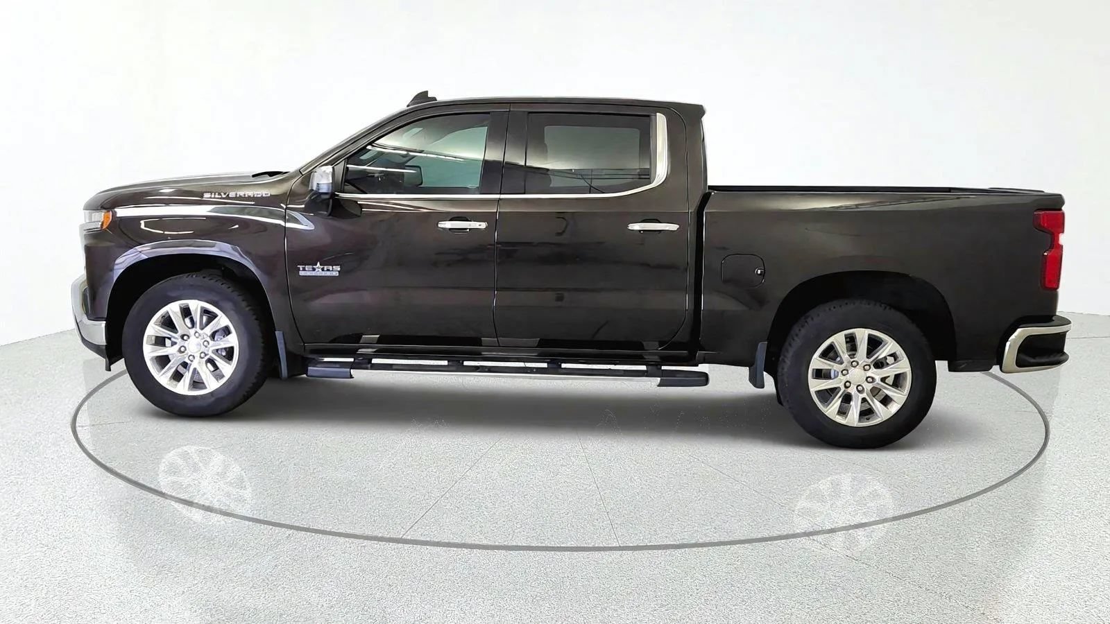 Used 2019 Chevrolet Silverado 1500 LTZ w/ LTZ Texas Edition RWD image 5