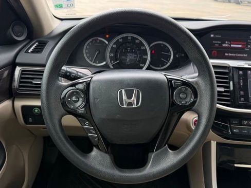 Used 2017 Honda Accord EX image 17