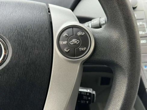 Used 2013 Toyota Prius Two image 9