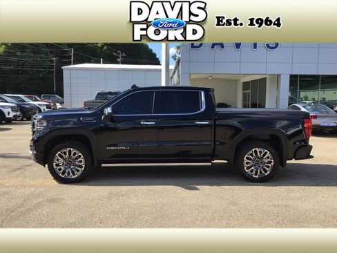 Used 2024 GMC Sierra 1500 Denali Ultimate AWD/4WD image 4