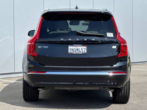 Used 2024 Volvo XC90 T8 Plus AWD/4WD image 4