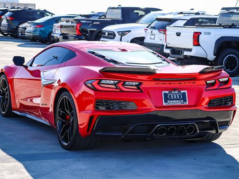 Used 2025 Chevrolet Corvette Z06 image 6