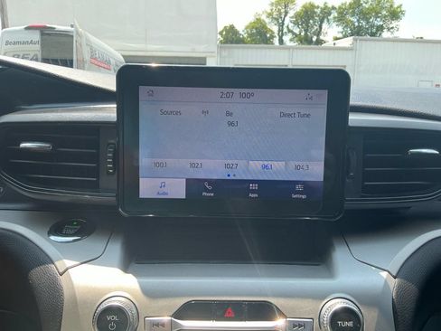 Used 2021 Ford Explorer XLT RWD image 26