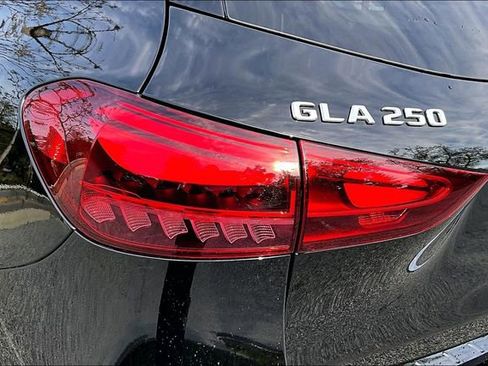 Certified 2026 Mercedes-Benz GLA 250 4MATIC image 26