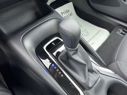 Used 2025 Toyota Corolla LE image 5