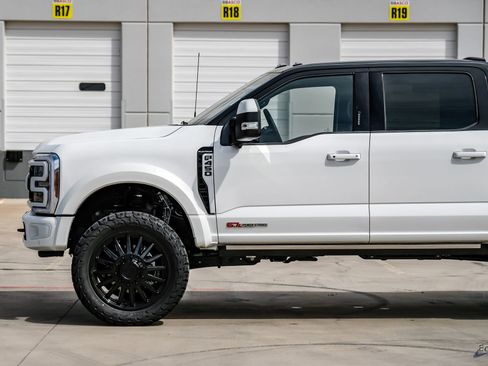 Used 2026 Ford F450 Platinum w/ FX4 Off-Road Package image 7