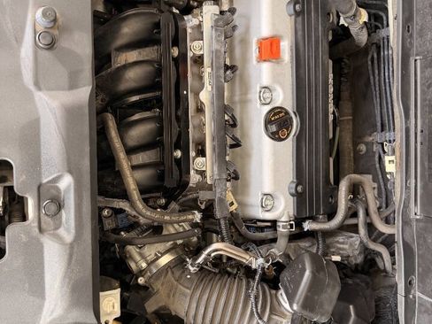 Used 2011 Honda CR-V EX image 14