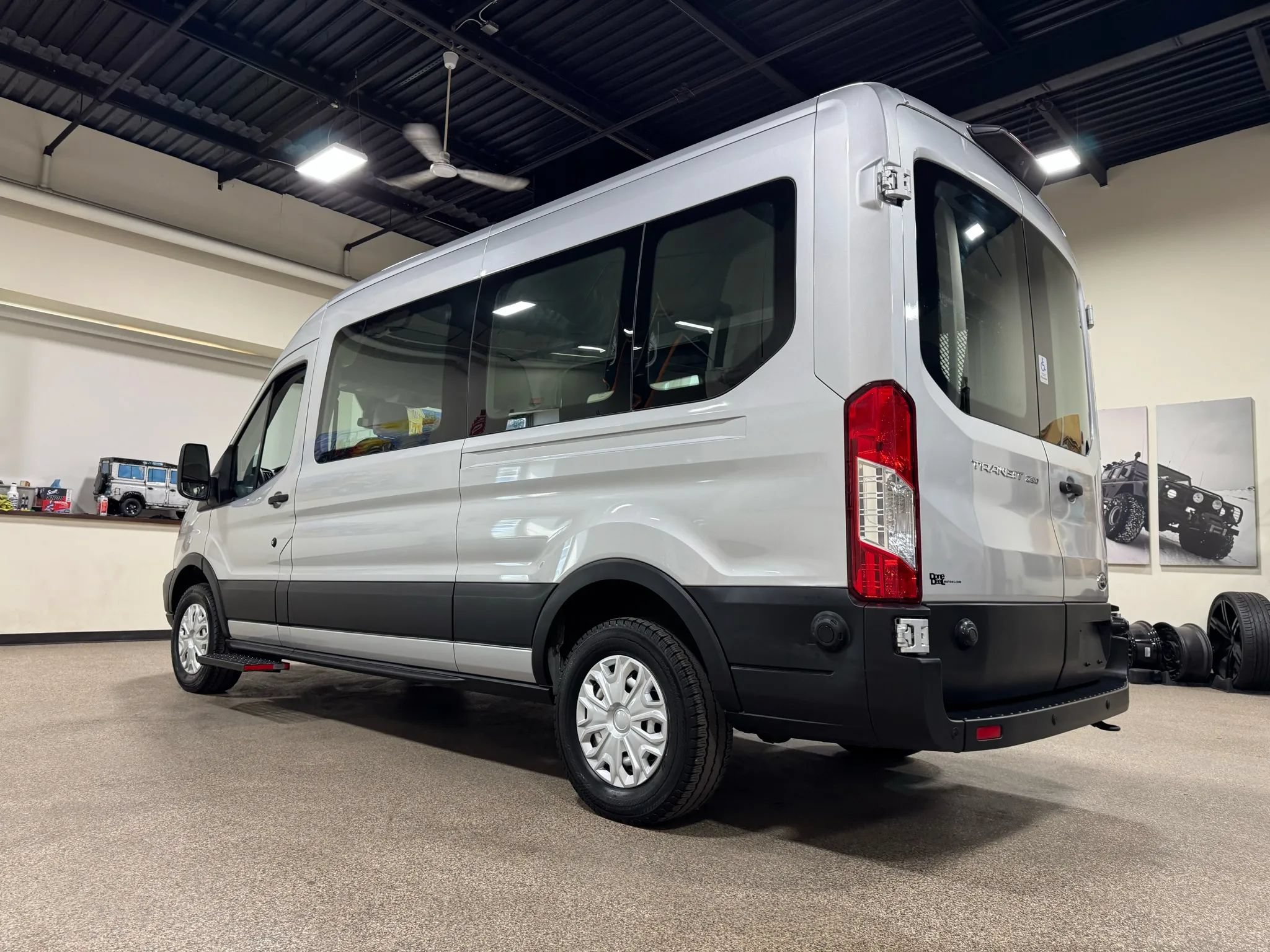 Used 2019 Ford Transit 250 148 Medium Roof RWD image 8