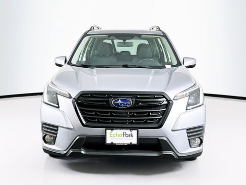Used 2023 Subaru Forester Premium AWD/4WD image 2
