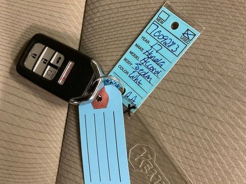 Used 2017 Honda Accord Hybrid Sedan image 26