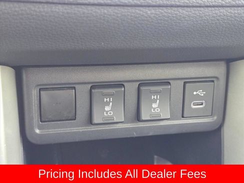 Used 2024 Toyota Corolla Cross XLE w/ Convenience Package AWD/4WD image 22