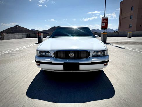 Used 1999 Buick Le Sabre Custom w/ Headliner Lighting Pkg FWD image 1