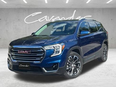 Used 2022 GMC Terrain SLT FWD image 1