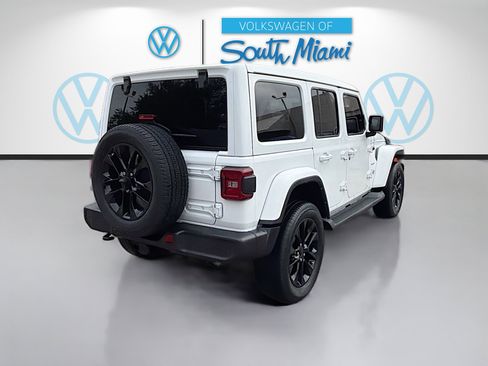 Used 2022 Jeep Wrangler Unlimited Sahara w/ Cold Weather Group image 7
