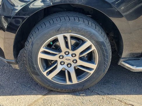 Used 2022 Ford Expedition Max Limited image 19