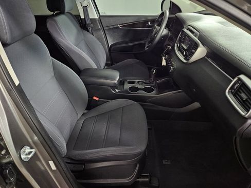 Used 2016 Kia Sorento LX AWD/4WD image 26