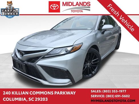 Used 2023 Toyota Camry XSE image 1