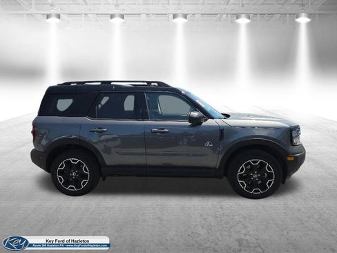 Certified 2025 Ford Bronco Sport Outer Banks w/ Outer Banks Tech Package+ AWD/4WD image 17