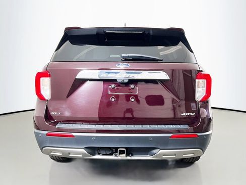 Certified 2023 Ford Explorer XLT w/ Equipment Group 202A AWD/4WD image 7