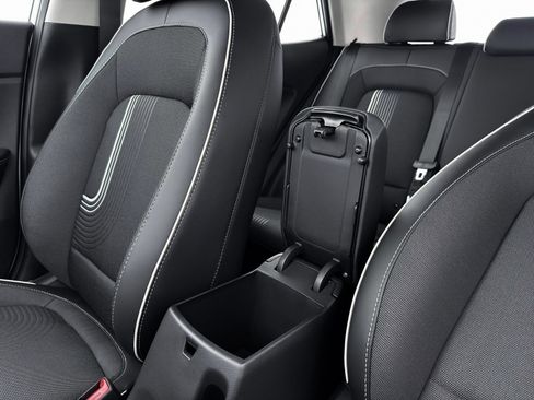 New 2026 Hyundai Venue SEL FWD image 18