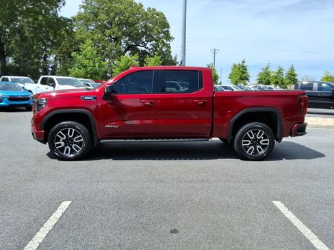 Certified 2025 GMC Sierra 1500 AT4 w/ AT4 Premium Package AWD/4WD image 8