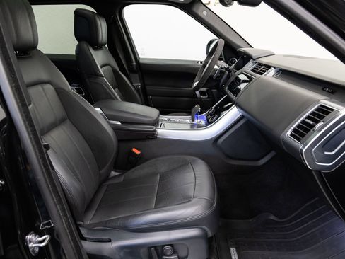 Used 2019 Land Rover Range Rover Sport HST image 14