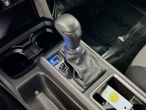 Certified 2023 Toyota Tacoma TRD Off-Road image 16