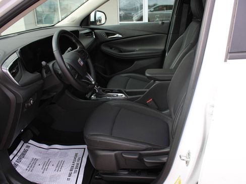 Used 2025 Buick Encore GX Preferred image 12