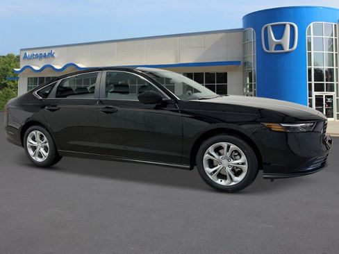 New 2025 Honda Accord LX image 7
