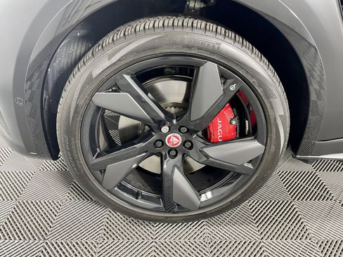 Used 2022 Jaguar F-PACE SVR AWD/4WD image 10